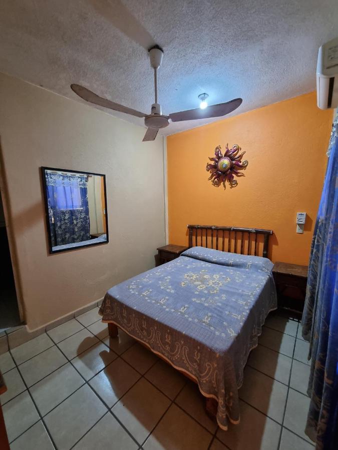 زيهواتانيجو Hotel Amueblados Gaby المظهر الخارجي الصورة