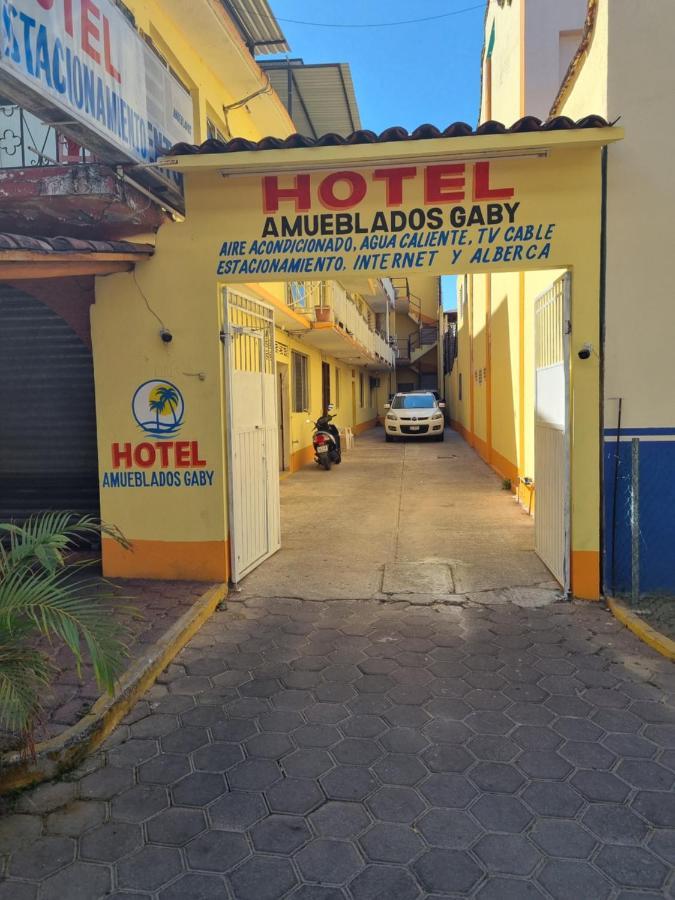 زيهواتانيجو Hotel Amueblados Gaby المظهر الخارجي الصورة