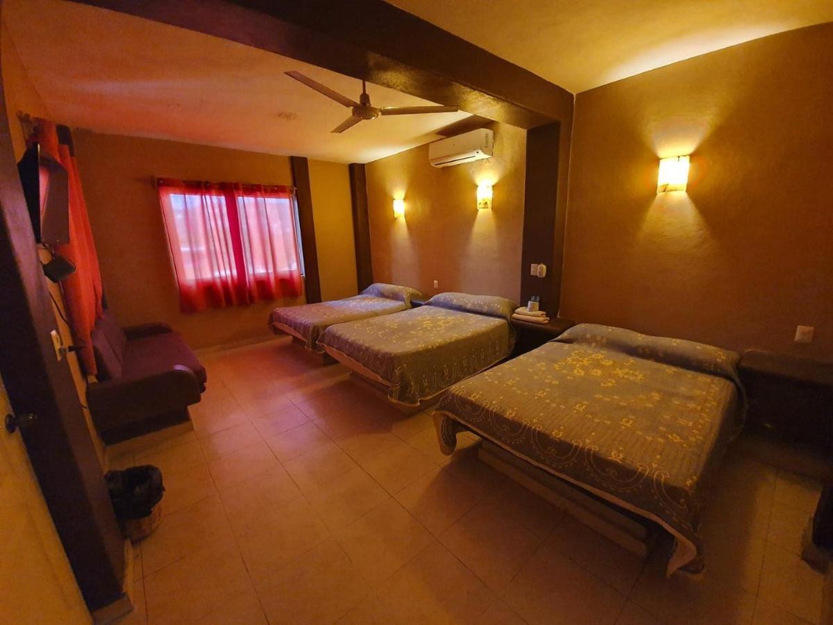 زيهواتانيجو Hotel Amueblados Gaby المظهر الخارجي الصورة