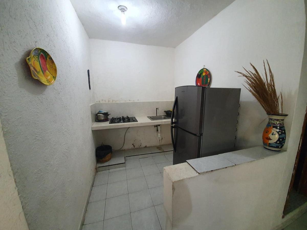 زيهواتانيجو Hotel Amueblados Gaby المظهر الخارجي الصورة
