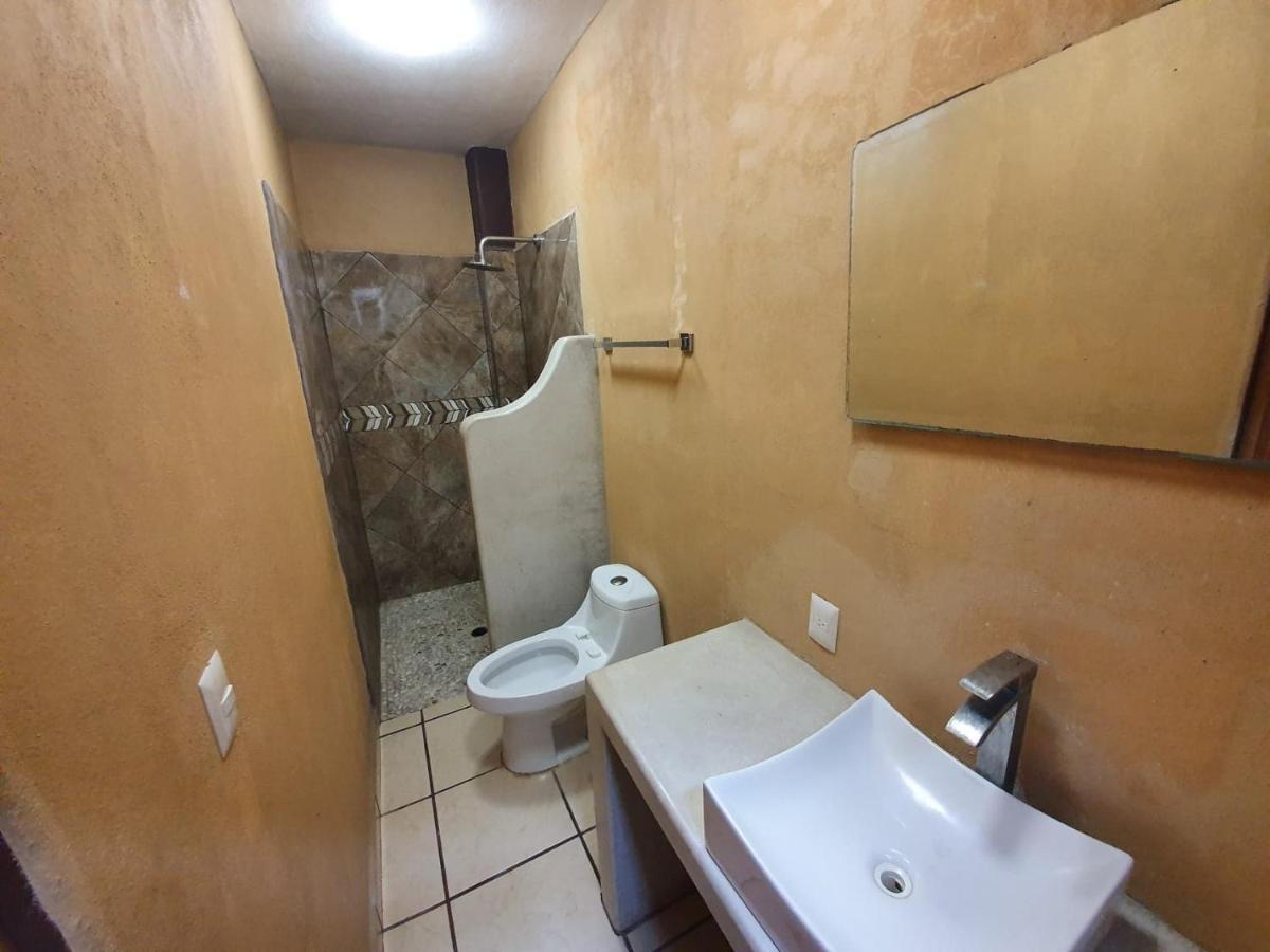 زيهواتانيجو Hotel Amueblados Gaby المظهر الخارجي الصورة