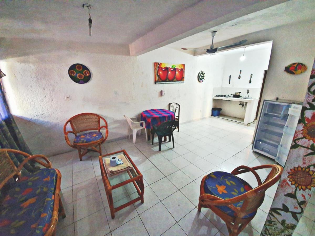 زيهواتانيجو Hotel Amueblados Gaby المظهر الخارجي الصورة